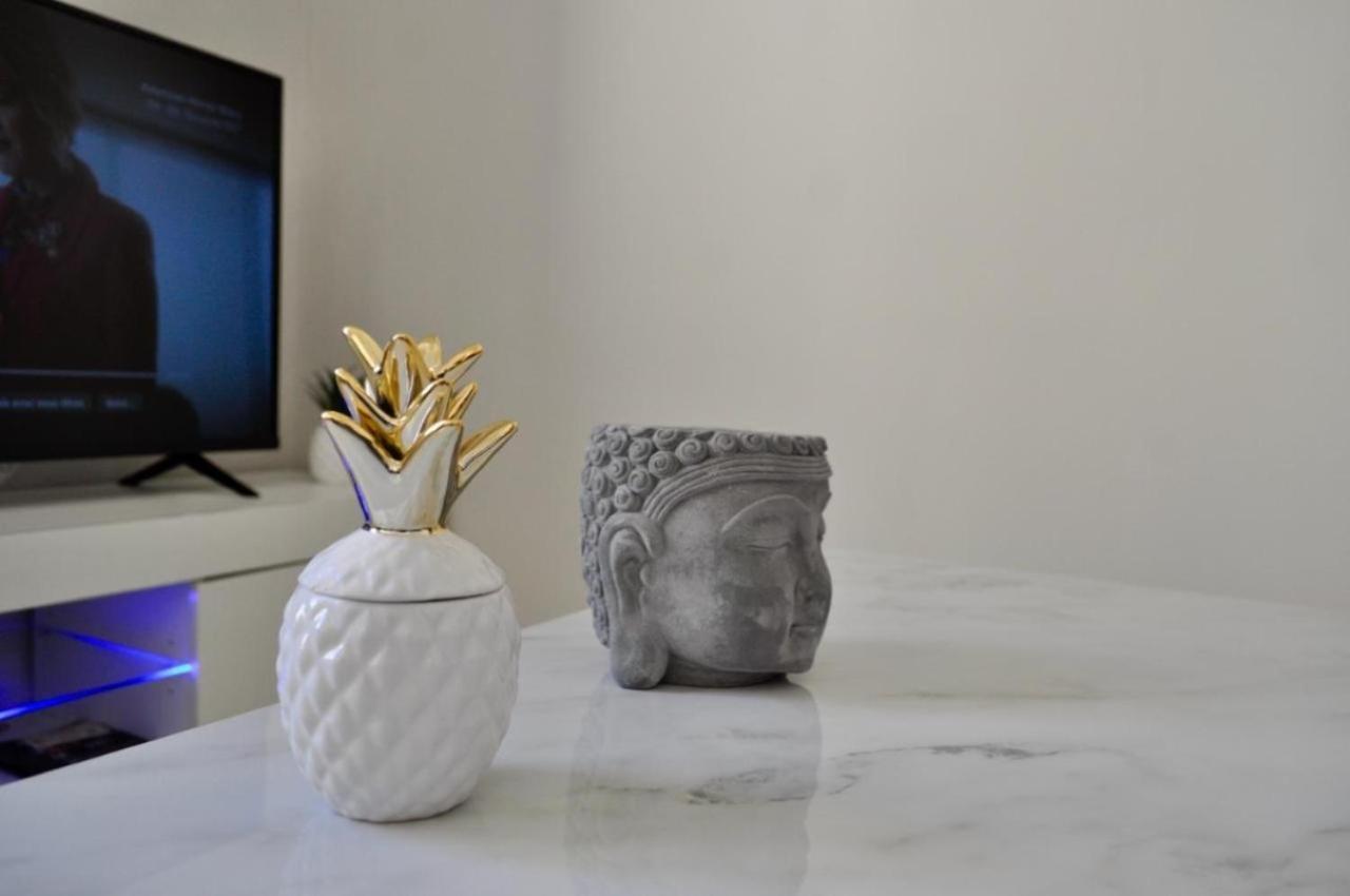Bright And Elegant Renovated Two Rooms - Near Suquet คานส์ ภายนอก รูปภาพ